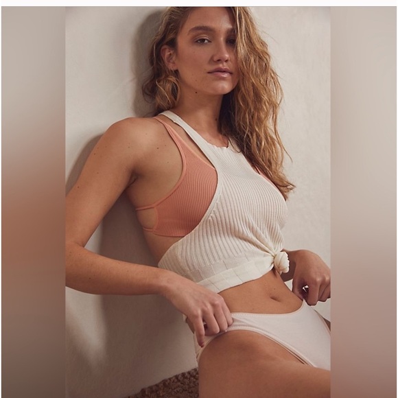 FREE PEOPLE INTIMATELY SWITCH IT UP CAMI ESSENTIAL FOR LAYERING A CLASSIC NWOT - Picture 2 of 5